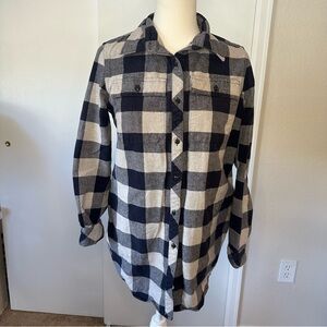 L.L. Bean Women's Flannel Shirt Navy and White Checkered Button-Down